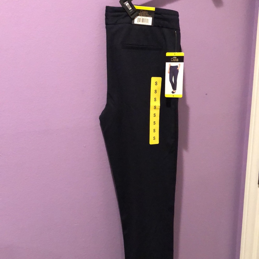 New Dalia Navy Size Small Pants